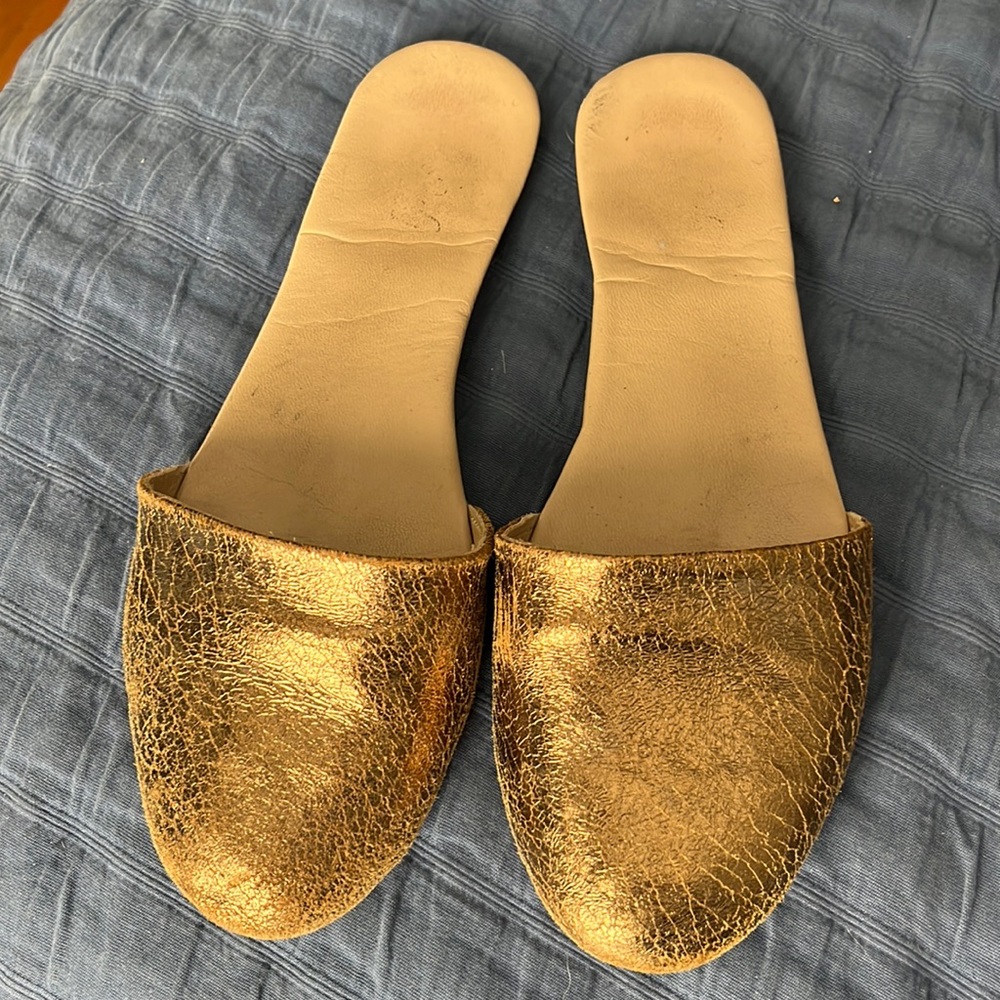 Sseko gold slides